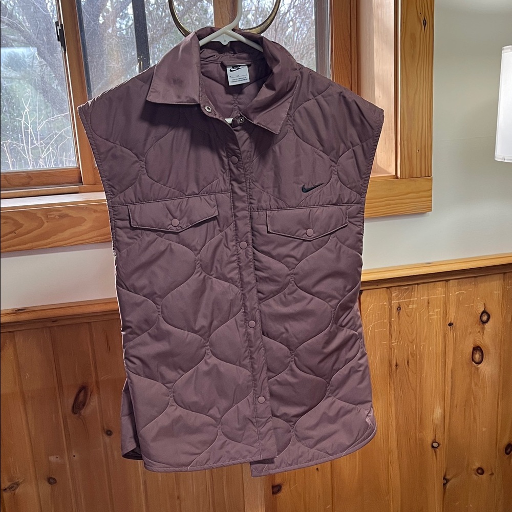 Nike Quilted Sleeveless Vest in Dusty Mauve